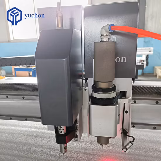 China CNC-Ausrüstung, flexibles Material, Haushalts-PU-Leder, Schaumstoff-XPE-Schneidemaschine mit automatischer Zuführung